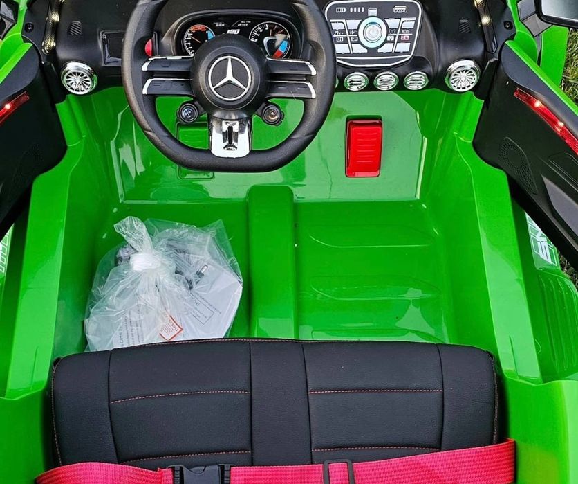 Detskiy moshina mers 906