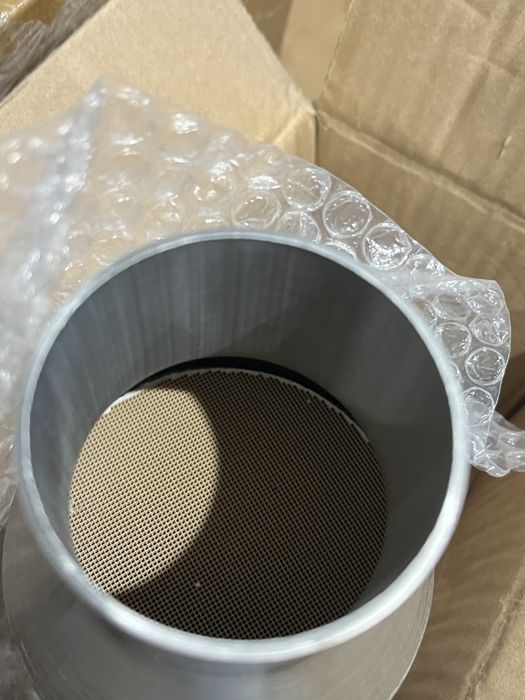 НОВ! Катализатор (заместител) универсален