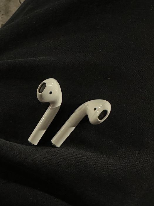 Airpods 1st generation