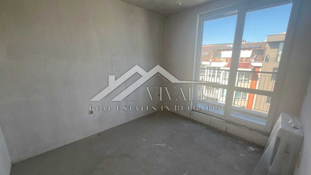 Продава се Тристаен апартамент в Варна, Левски - 86 кв.м за 2547 €/кв.м - Снимка #8