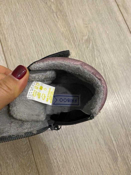 Новые детские кожаные демисезонные ботинки 28 размер из Европы