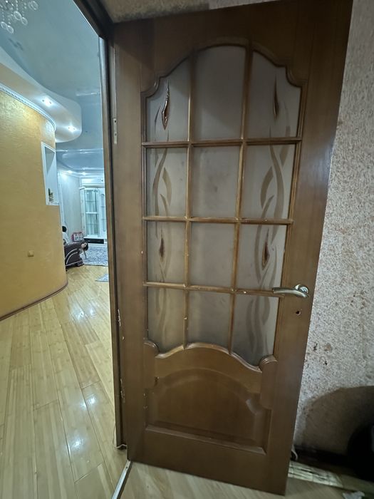 Есік ағаш есіктер