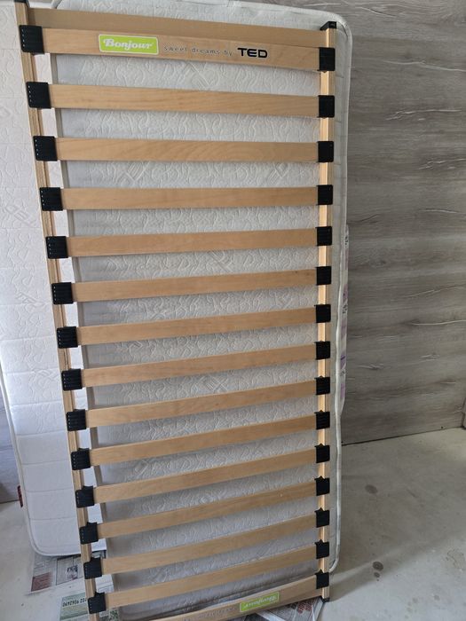 2бр.матраци и 2бр.подматрачни рамки ТЕД