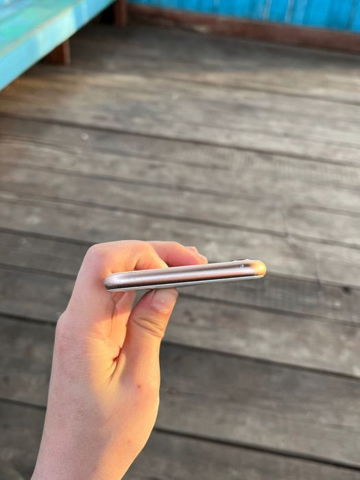 сртчно продам аифон 8 сикс севен