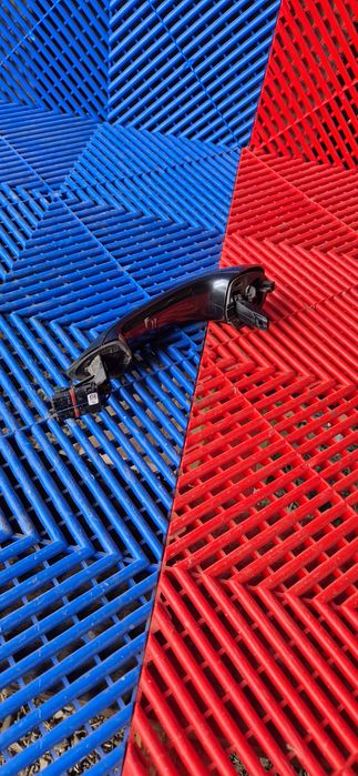 Maner dreapta spate  bmw seria 5 f10 key less entry f11