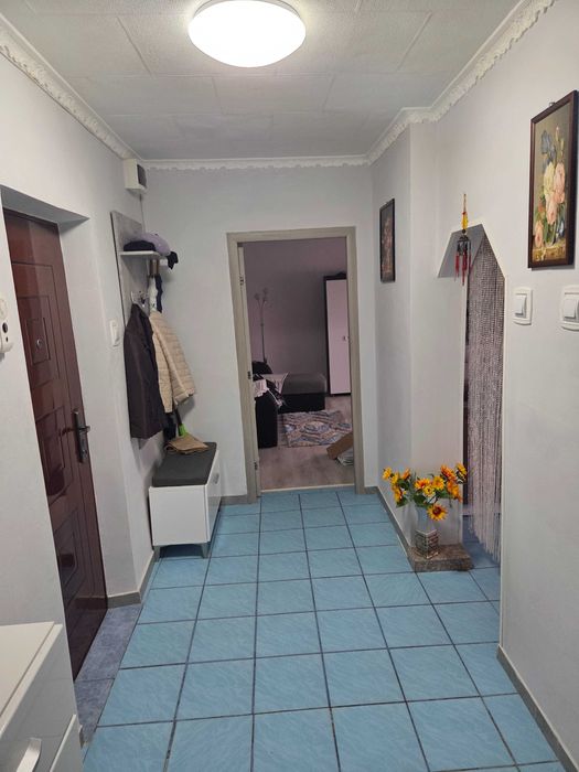 Vand apartament 3 camere Rahova