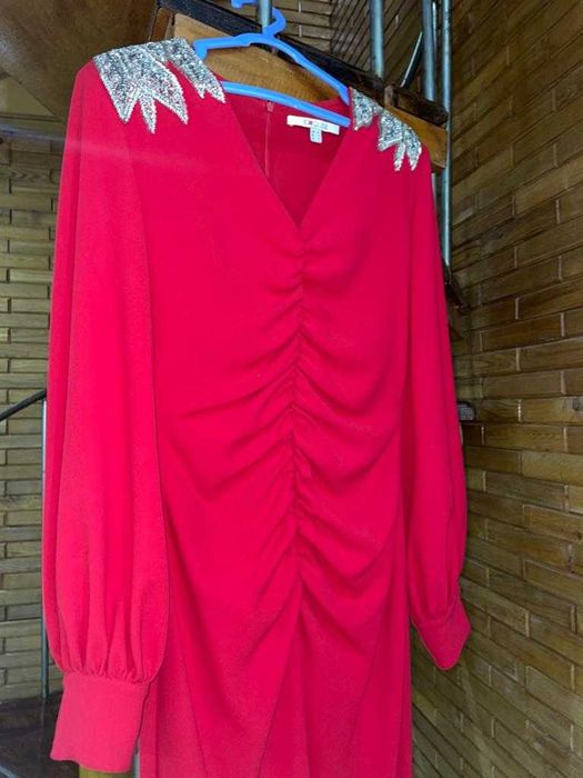 Продаются одежды