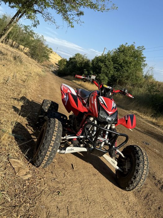 Vând honda trx450R
