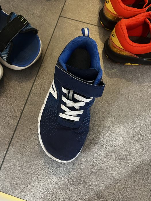 Сандали Skechers и маратонки Decathlon 33н