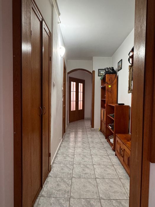 Apartament cu 3 camere