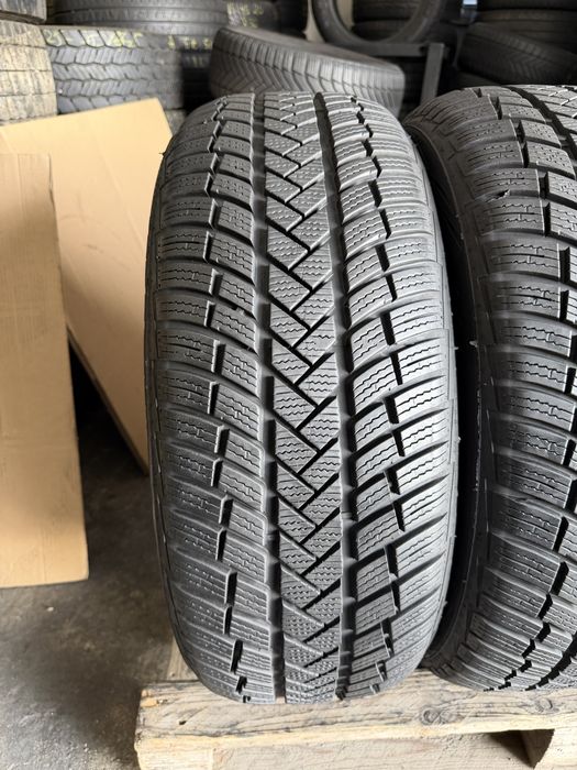 4 anvelope iarna ca NOI 225/55/17 , Vredestein , 7.9 mm , DOT 2023 !