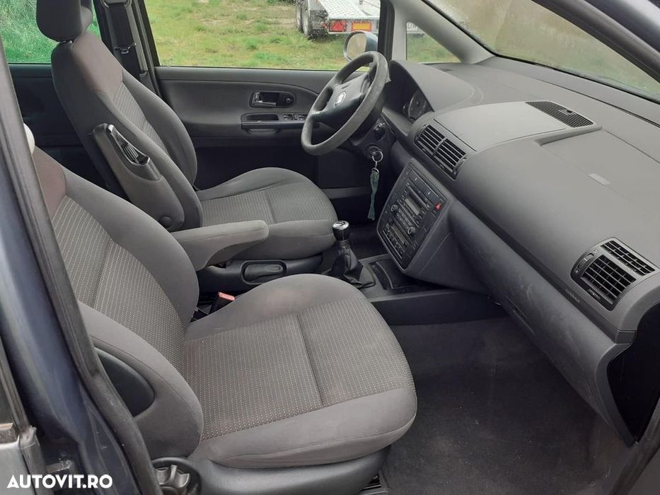 Seat Alhambra Anul 2010 1.9 tdi 116cp 7 locuri Dublu climatronic
