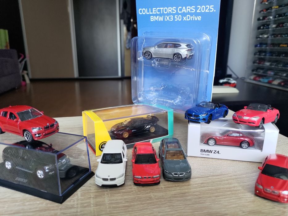 Machete auto scara 1/64 BMW, Mercedes, Porsche, etc
