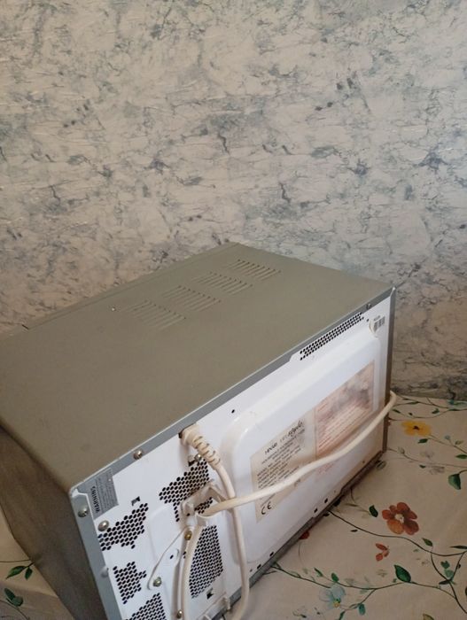 Cuptor microunde electric