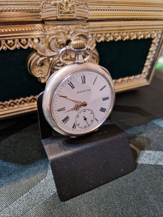 Страхотен антикварен швейцарски джобен часовник ZENITH