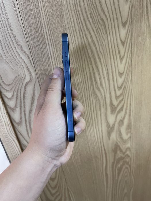 В продаже Айфон 13/128Gb
