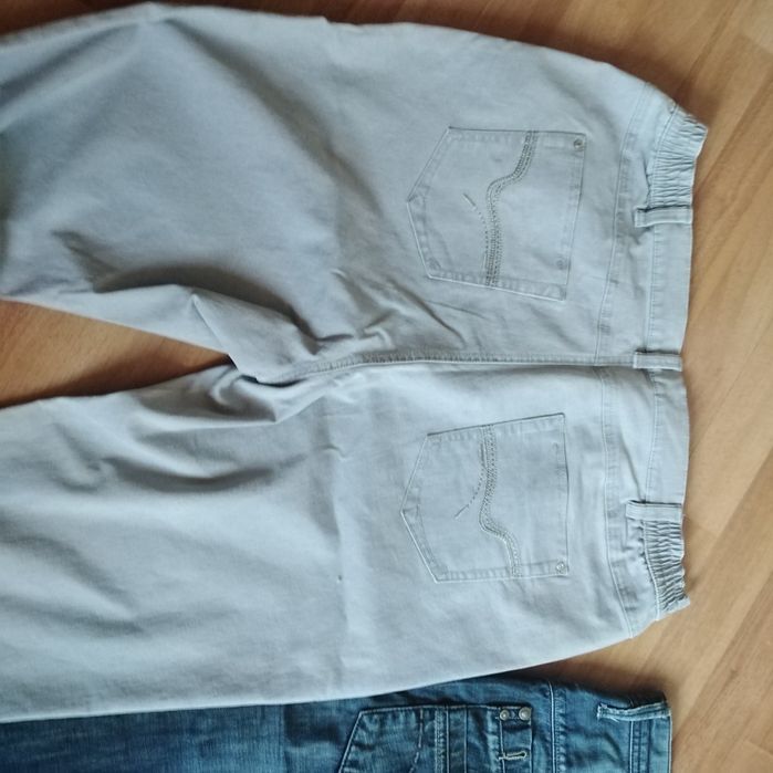 Vând blugi de calitate 34 xl,stare foarte buna