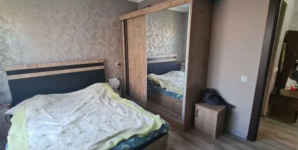 Квартира на Ц6-метро Минор  3/4/4 общ пл 75м/ 77 серия