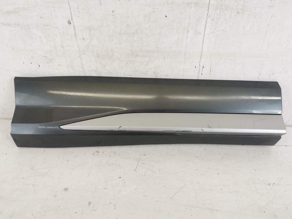 Ауди Q3 / Audi Q3 F3 S-Line Оригинален десен заден праг в добро състоя