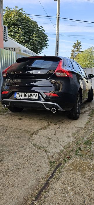 Volvo v40 R-Design D4 190cp