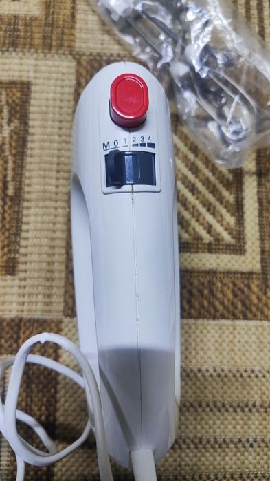 Миксер bosch 375W новый