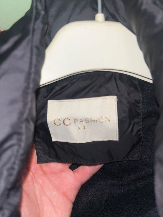 Дамско яке с качулка