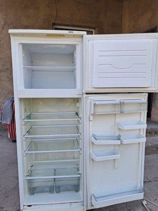 Продаю холодильник