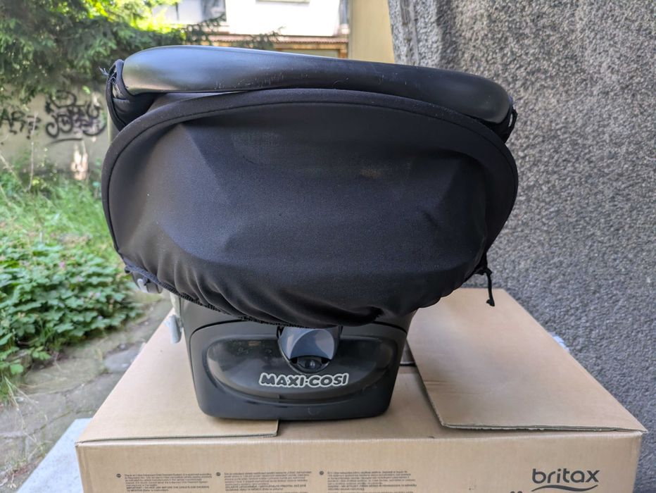ТУРБО ПРОМОЦИЯ: Бебешко столче за кола Maxi Cosy с isofix база