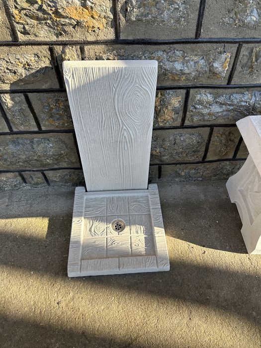 Vand cismea -fantana din beton