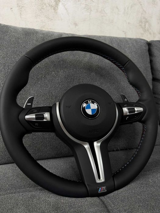 Volan BMW M Sport M3 M4 M5 F01 F07 F10 F11 F15 F16 F25 F30 F31 F32 F34 F36 E60 E70 E71 E84 E90 E91