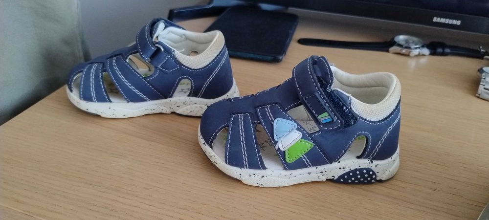 Детски сандали Primigy и Mat star размер 22