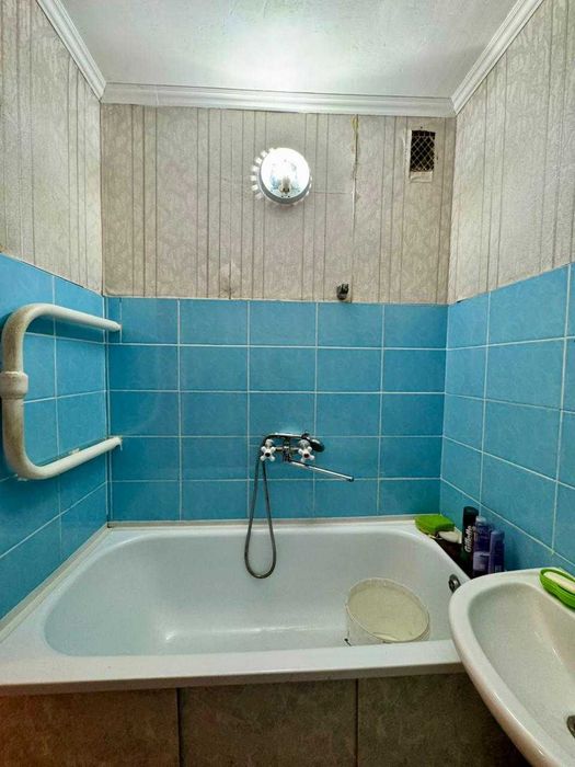 Продажа 1 комн. кв. - мкр . Степной -2, дом 3