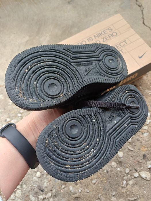 Vand pantofi sport Nike pentru copii, numarul 21, Unisex