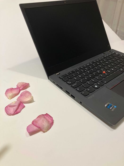 ThinkPad T14s Gen 2i 14”, Core(TM) i7 11th Gen, 16 GB RAM, 1 TB