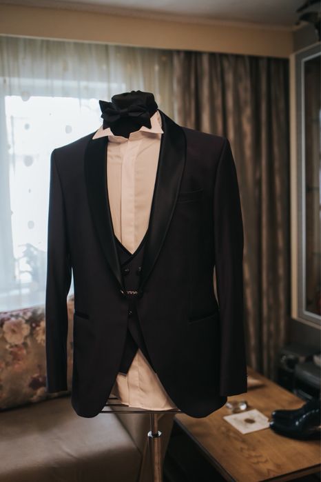 Costum de mire / nunta