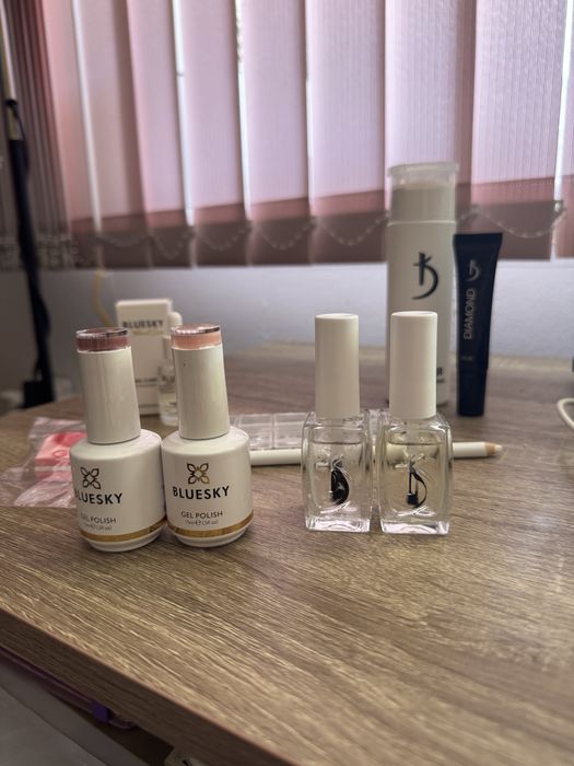 Гел лакове, подготовка на нокти, декорации