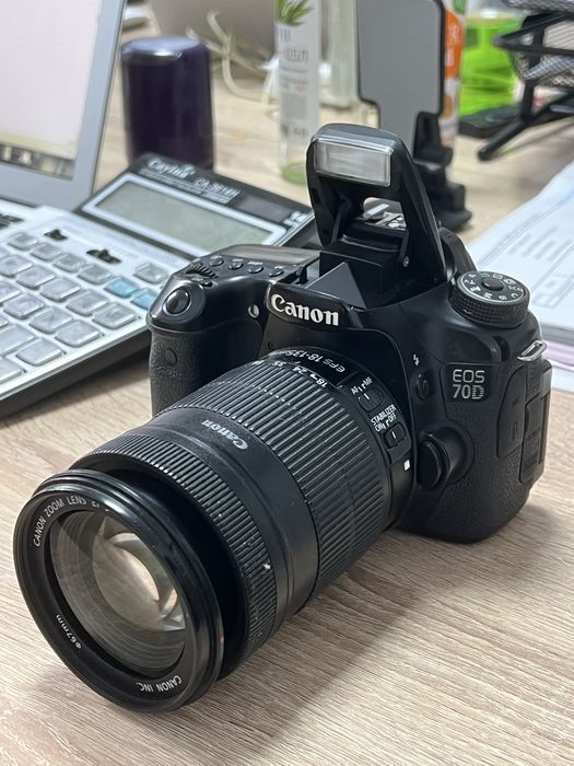 Продам Canon EOS 70D в хорошем состоянии!