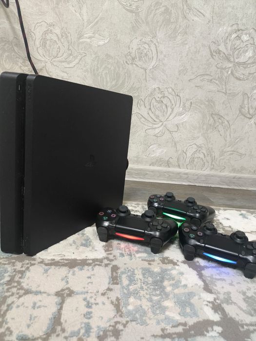 Продам игровую приставку