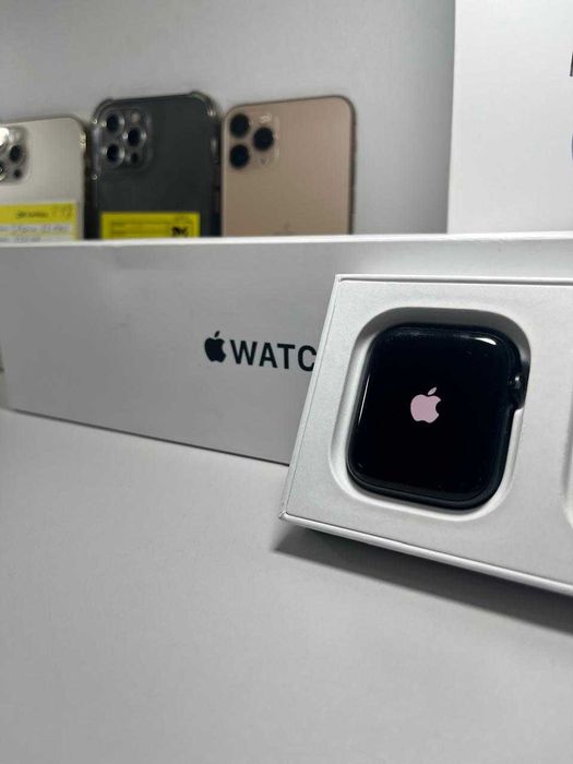 Apple Watch Series SE 2 44mm(г.Астана ул. Мангилик ел 17) лот 1145/702