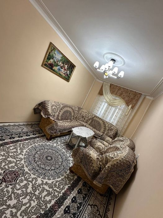 Сдаётся 3х ком квартира на 4этаже Семье ,ор:6 мкр,Омад