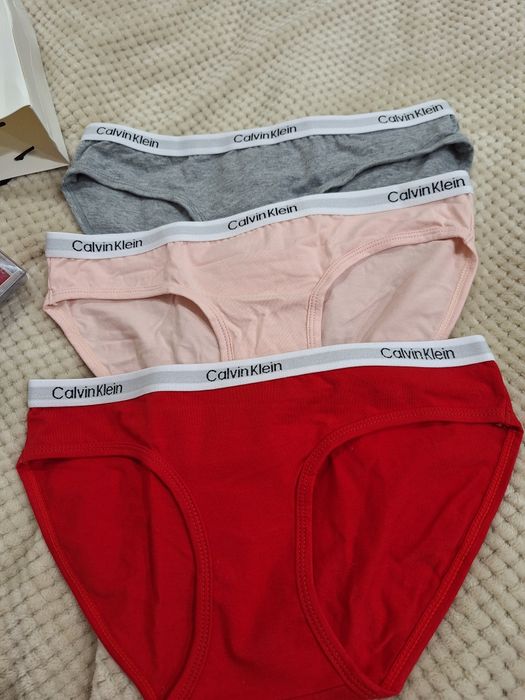 Продам трусики Calvin Klein