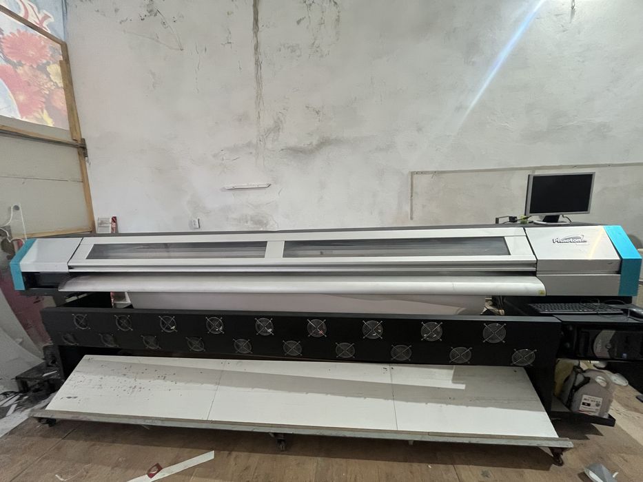 Широкоформатный принтер