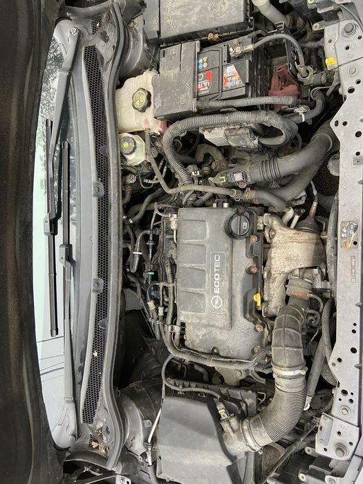 Opel Astra J  1.4 Turbo 2012