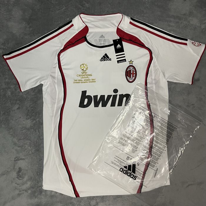 Adidas AC Milan Kaká #22 – White – Size L