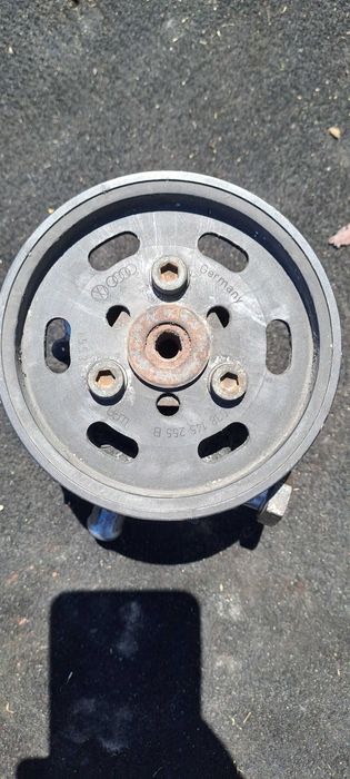 Хидравлична помпа Audi A4 B7/ Ауди А4 Б7 2.0TDI 140к.с BLB /АВТОМАТ/