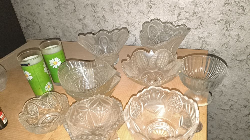 Отдам даром вазочки