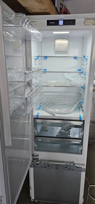 Combina frigorifica integrata Miele KF7742D