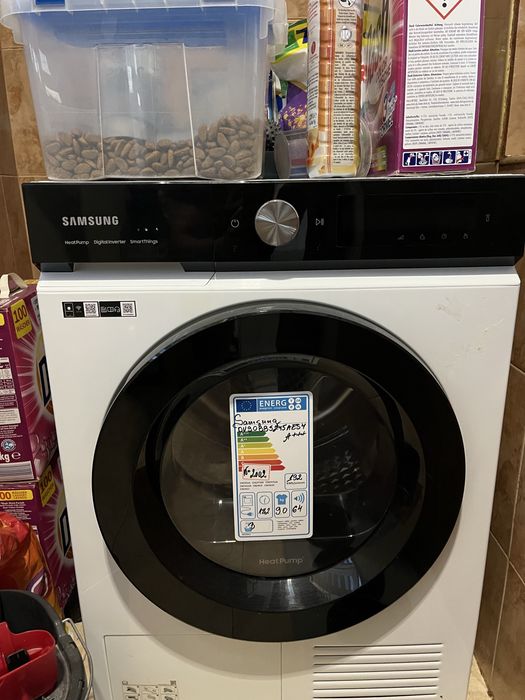 Продавам Сушилня SAMSUNG