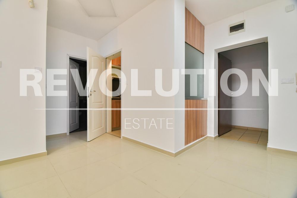 Дава се под наем Тристаен апартамент в София, Дървеница - 91 кв.м за 698.19 € - Снимка #3