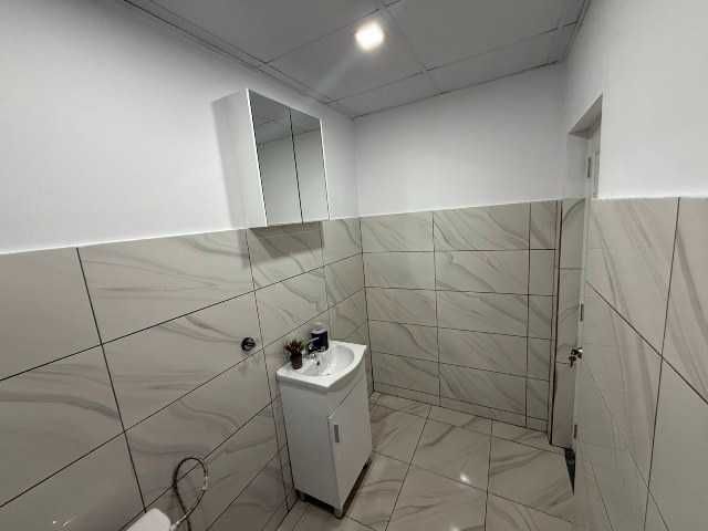 Търговско помещение, ново строителство в широк център